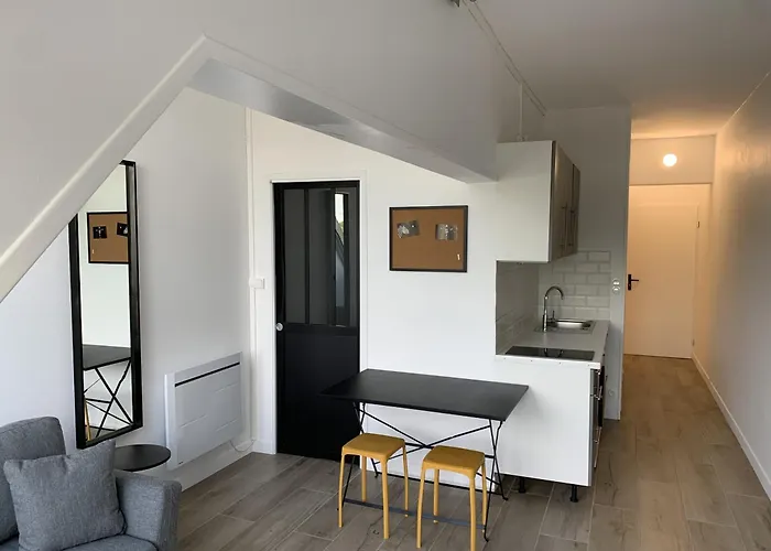 Les Clarines, De Standing Apartment *